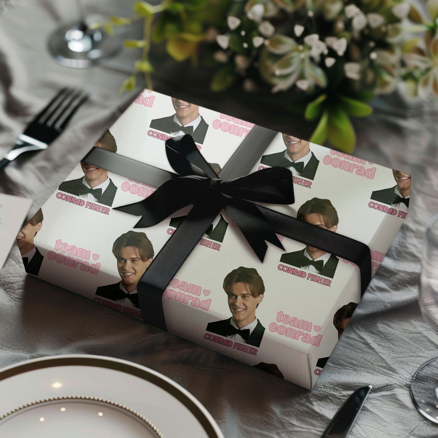 Conrad Fisher Christmas Wrapping Paper, Gift Wrapping Paper, The Summer I Turned Pretty Gift Wrap For Team Conrad