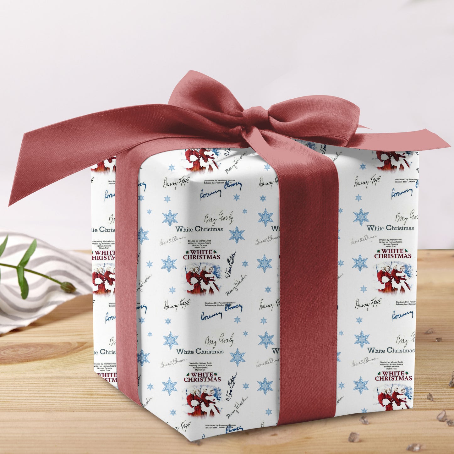 White Christmas Wrapping Paper Gifts