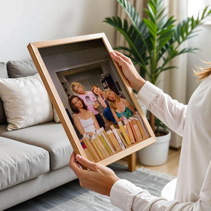 Fashion Friendship Wall Print