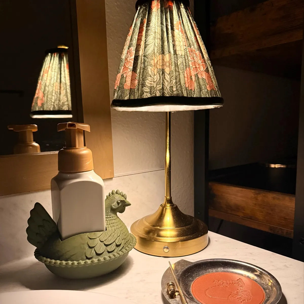 Hen on Nest Soap Holder